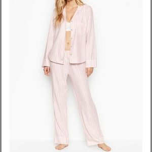 Victoria’s Secret pajama set